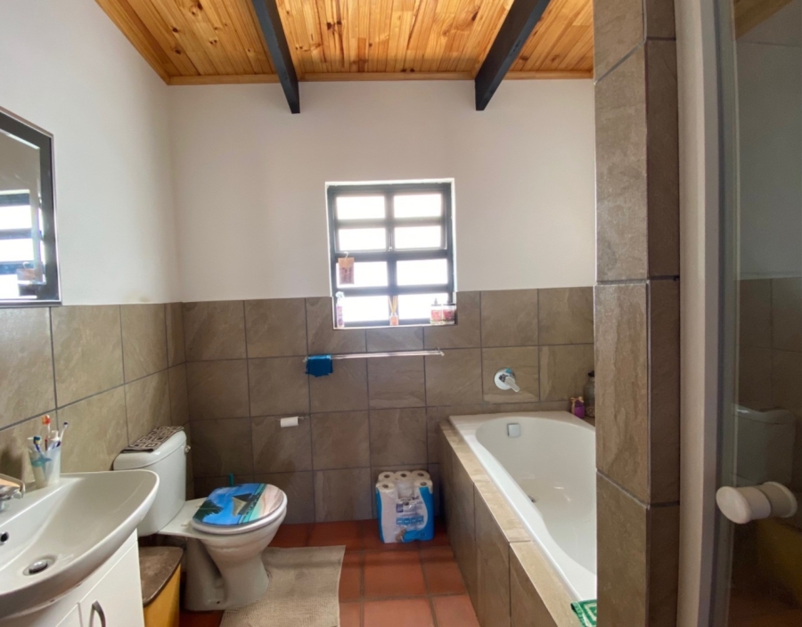 5 Bedroom Property for Sale in Hopefield Western Cape